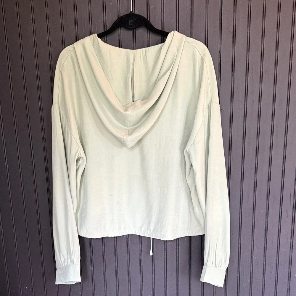 Urban Outfitters Mint Green Hoodie Blouse - Picture 2 of 5